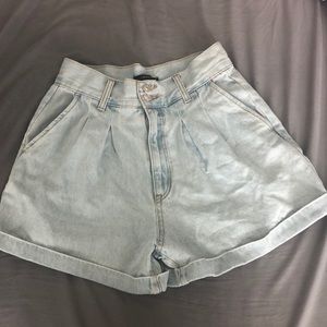 Forever 21 light wash high waisted jean shorts